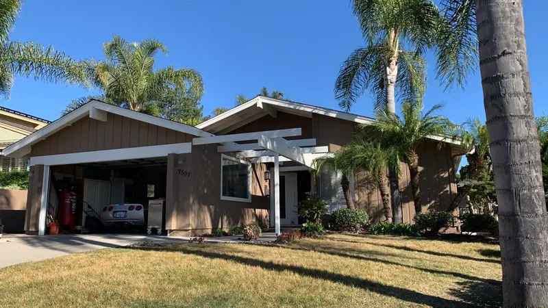 Single-story ranch home in La Mesa after exterior painting